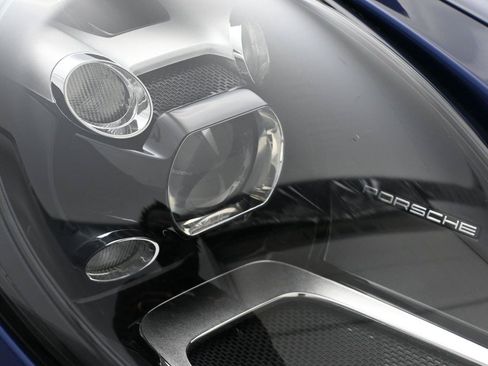 Used 2022 Porsche 911 GT3 RWD image 17