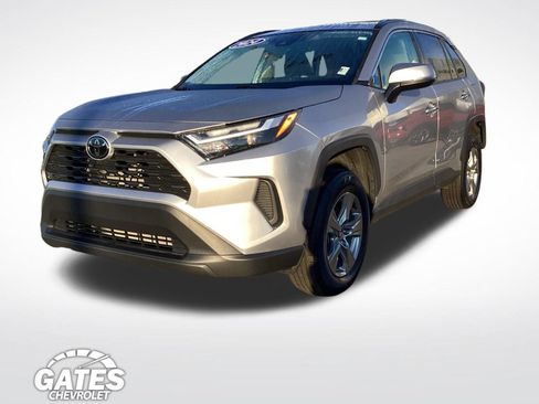 Used 2024 Toyota RAV4 XLE w/ Weather Package AWD/4WD image 5