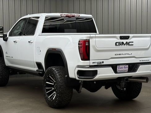 Used 2026 GMC Sierra 3500 Denali Ultimate w/ LPO, GMC Protection Package AWD/4WD image 3