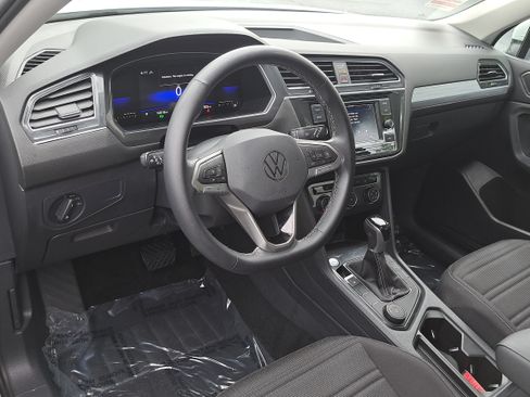 Used 2023 Volkswagen Tiguan S w/ Driver Assistance Package AWD/4WD image 16