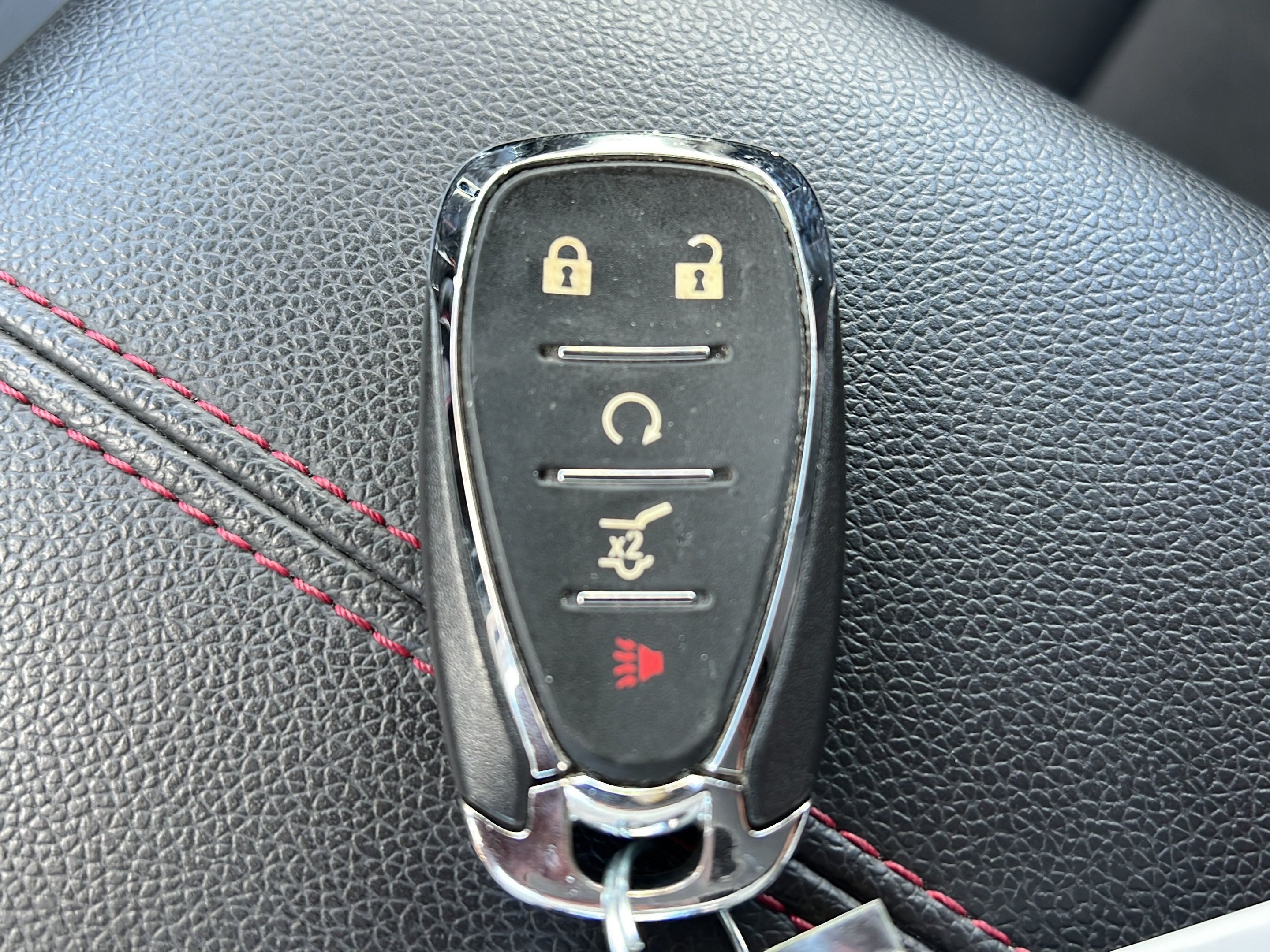 Used 2024 Chevrolet Equinox RS FWD image 28