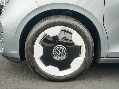 Used 2025 Volkswagen ID. Buzz Pro S RWD image 11