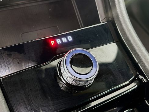 Used 2023 Jeep Grand Cherokee L Laredo image 24