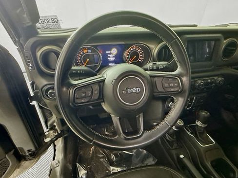 Used 2021 Jeep Wrangler Unlimited Freedom Edition image 11