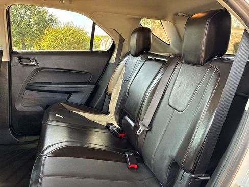 Used 2017 Chevrolet Equinox Premier w/ Enhanced Convenience Package FWD image 30
