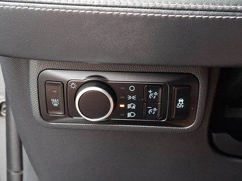 Used 2023 Ford Mustang Mach-E Premium AWD/4WD image 26