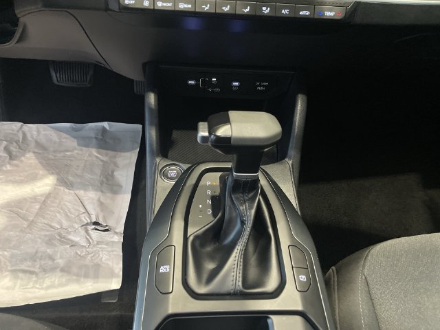 Used 2025 Kia K4 FWD image 26