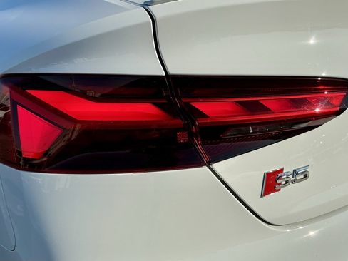 Used 2022 Audi S5 Premium Plus image 14