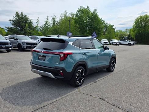 Certified 2025 Kia Seltos EX w/ EX Sunroof Package AWD/4WD image 8