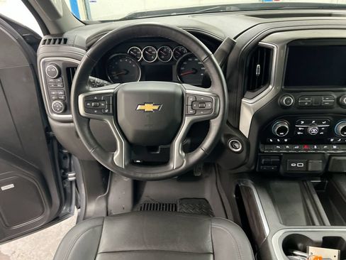 Used 2022 Chevrolet Silverado 1500 LTZ w/ LTZ Convenience Package II AWD/4WD image 21