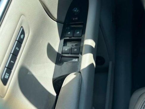 Used 2016 Cadillac XTS Premium image 9