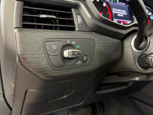 Used 2020 Audi A4 2.0T Premium image 19