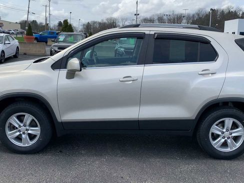 Used 2016 Chevrolet Trax LT image 5