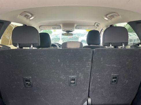 Used 2022 Ford Escape SE FWD image 29