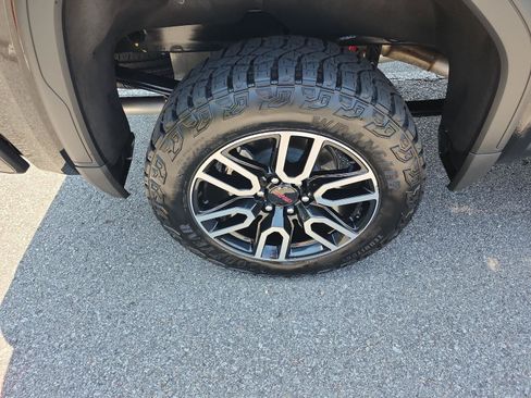 Certified 2026 GMC Sierra 1500 AT4 w/ AT4 Premium Package AWD/4WD image 6