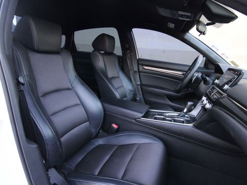 Used 2018 Honda Accord Sport image 48