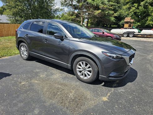 Used 2017 MAZDA CX-9 Sport image 2