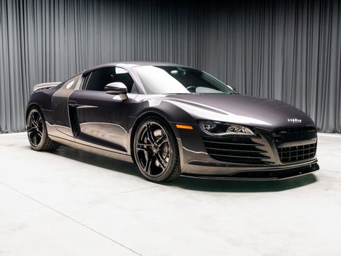 Used 2011 Audi R8 V8 image 15