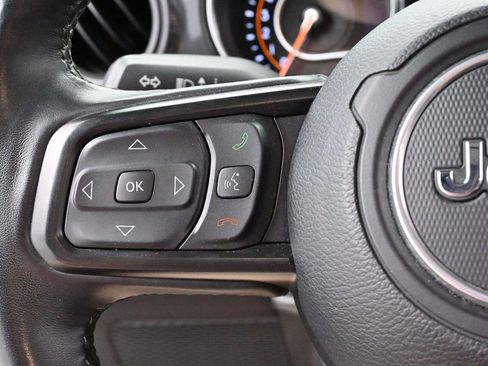 Used 2022 Jeep Wrangler Unlimited Sport AWD/4WD image 16