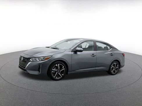 Used 2025 Nissan Sentra SV FWD image 3