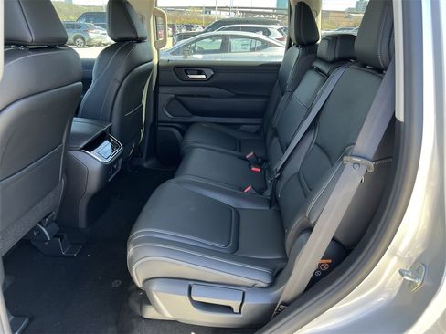 New 2026 Nissan Armada SV image 15