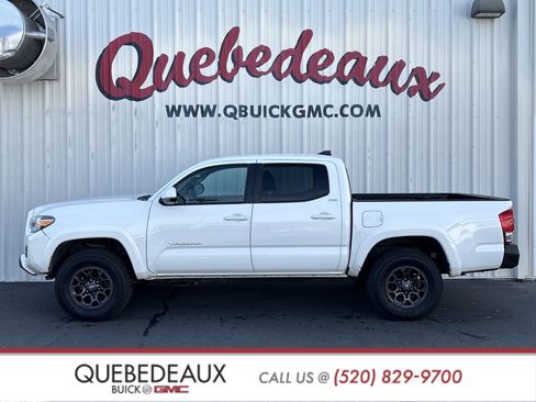 Used 2017 Toyota Tacoma SR5 image 1