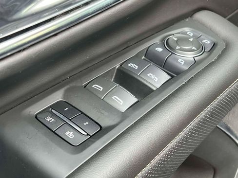 Used 2024 Chevrolet Suburban Premier AWD/4WD image 16