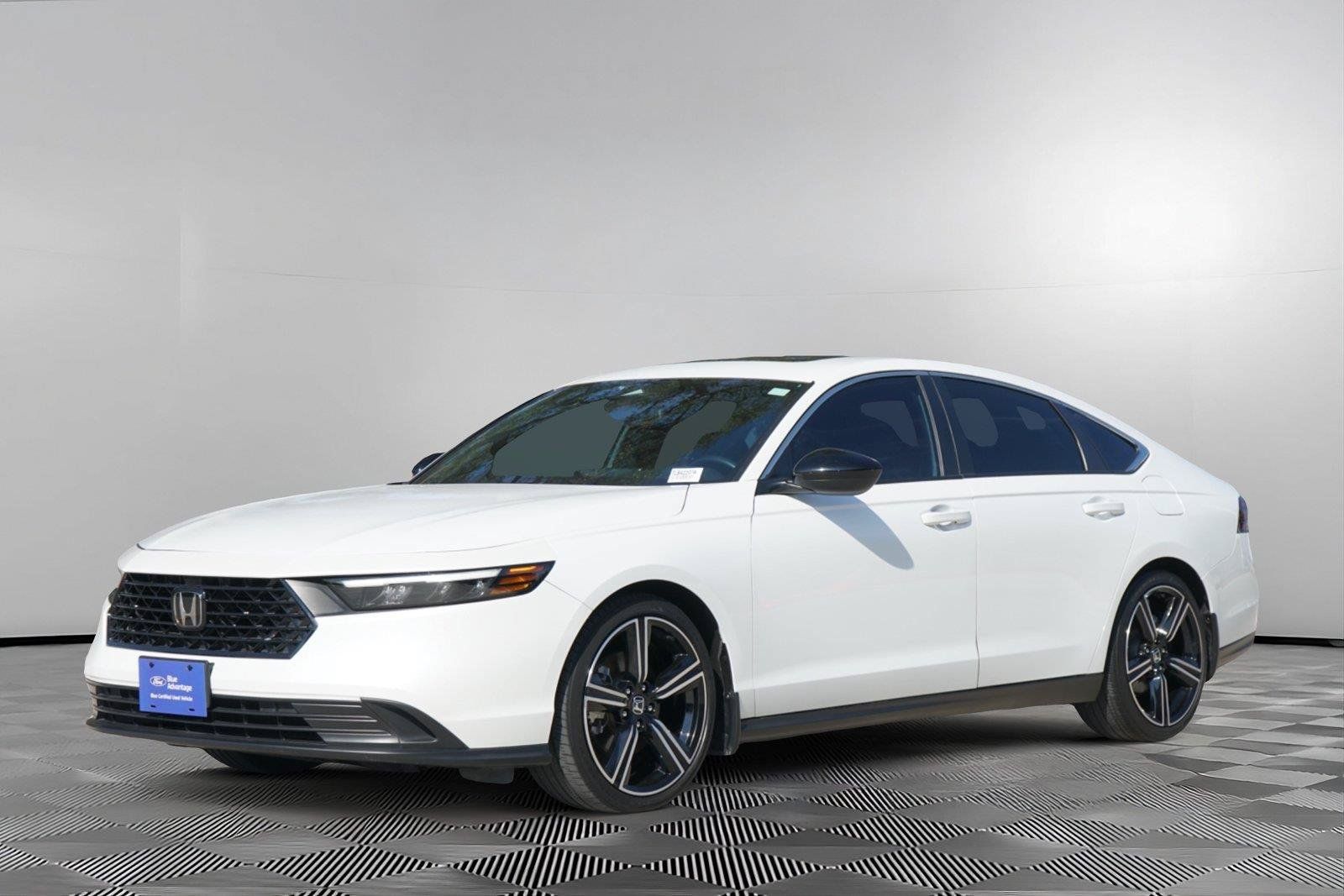 Used 2023 Honda Accord Sport image 8