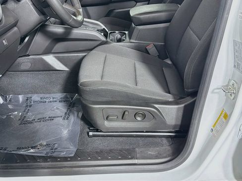 Used 2024 Chevrolet Colorado W/T w/ WT Convenience Package II RWD image 19