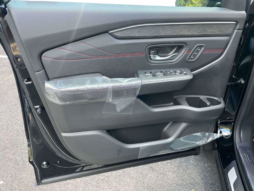 New 2026 Honda Pilot Black Edition image 15