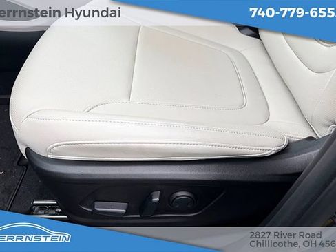 Certified 2024 Hyundai Tucson SEL w/ Convenience Package FWD image 16
