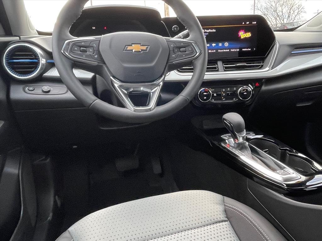 New 2026 Chevrolet Trax LT w/ Driver Confidence Package FWD image 9