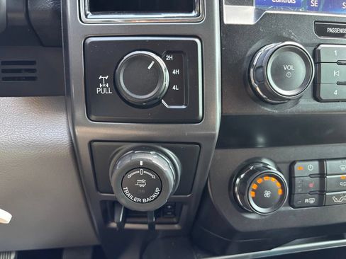 Used 2020 Ford F150 XLT w/ Equipment Group 302A Luxury AWD/4WD image 36