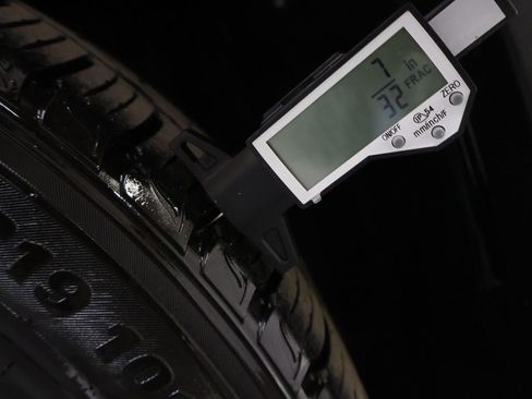 Used 2021 Toyota RAV4 XLE image 32