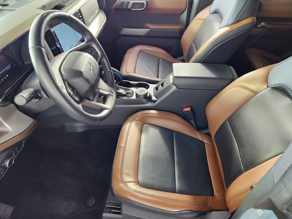 Used 2022 Ford Bronco Outer Banks AWD/4WD image 12
