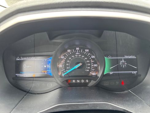 Used 2017 Ford Edge SEL w/ Equipment Group 201A AWD/4WD image 31