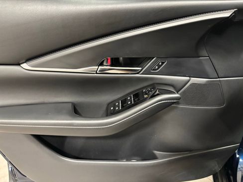 Certified 2025 MAZDA CX-30 AWD 2.5 S w/ Preferred Package image 18