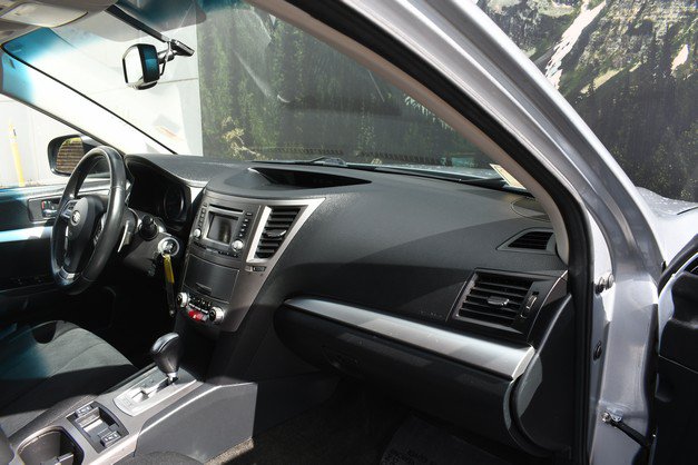 Used 2014 Subaru Outback 2.5i Premium AWD/4WD image 24