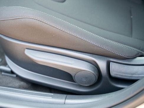 New 2025 Hyundai Elantra Sport image 17