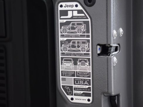 Used 2023 Jeep Wrangler Unlimited Sport AWD/4WD image 22