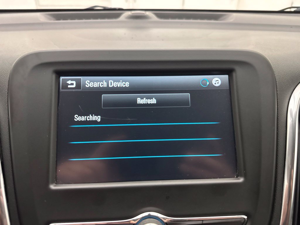 Used 2018 Chevrolet Equinox LT FWD image 25