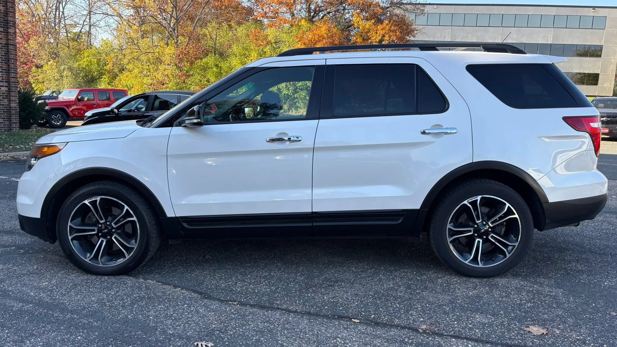 Used 2014 Ford Explorer Sport w/ Equipment Group 401A AWD/4WD image 5