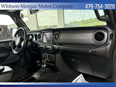 Used 2022 Jeep Gladiator Sport AWD/4WD image 34