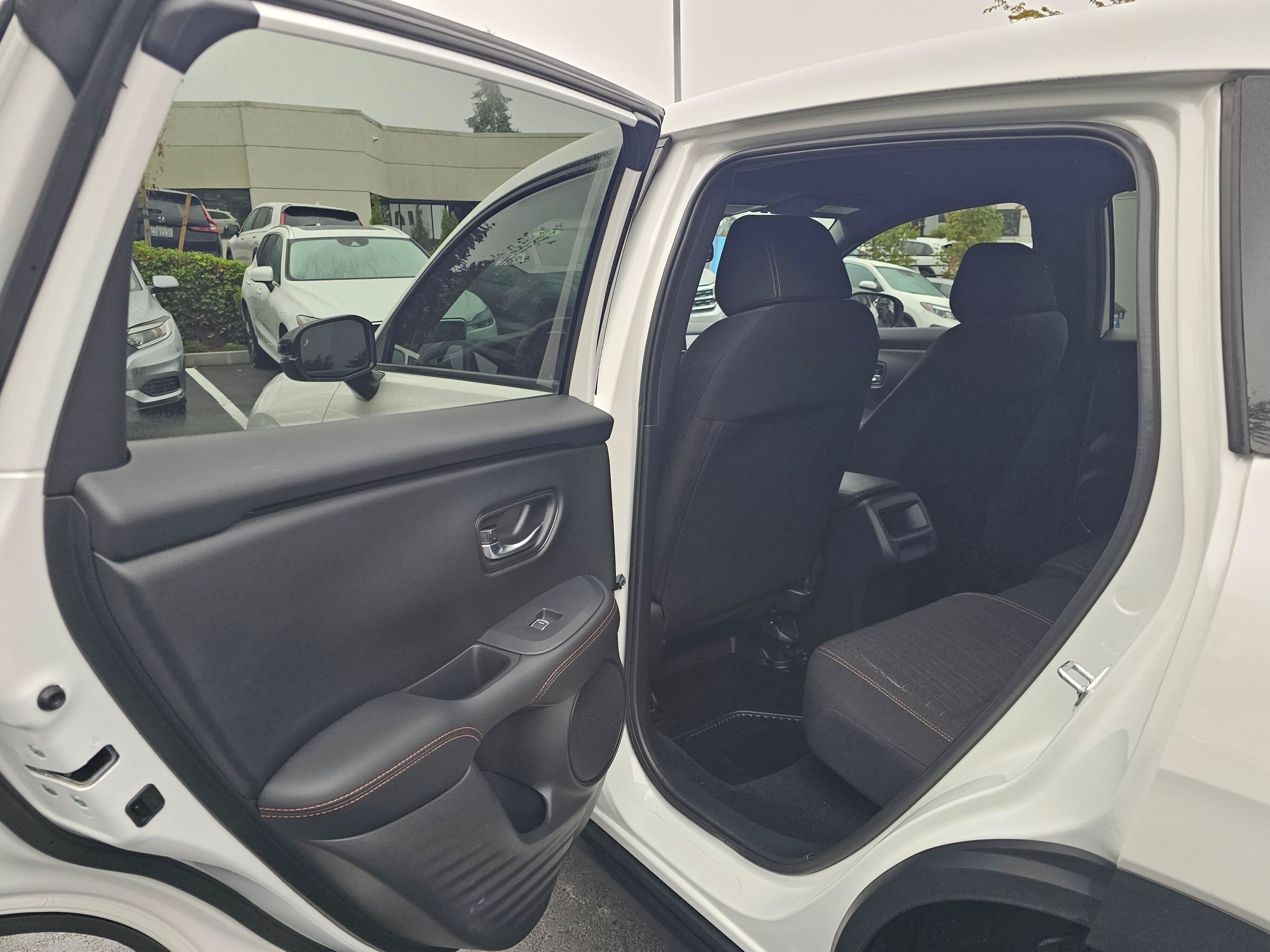 Certified 2025 Honda HR-V Sport image 18