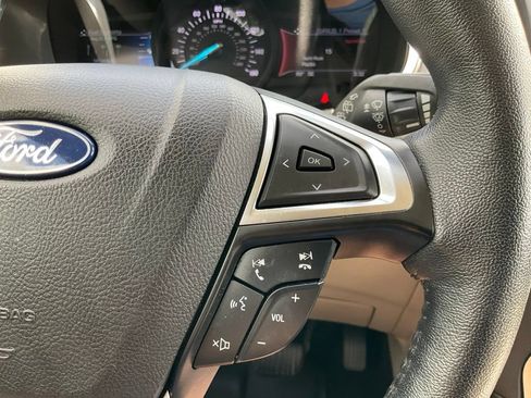 Certified 2020 Ford Edge Titanium AWD/4WD image 7