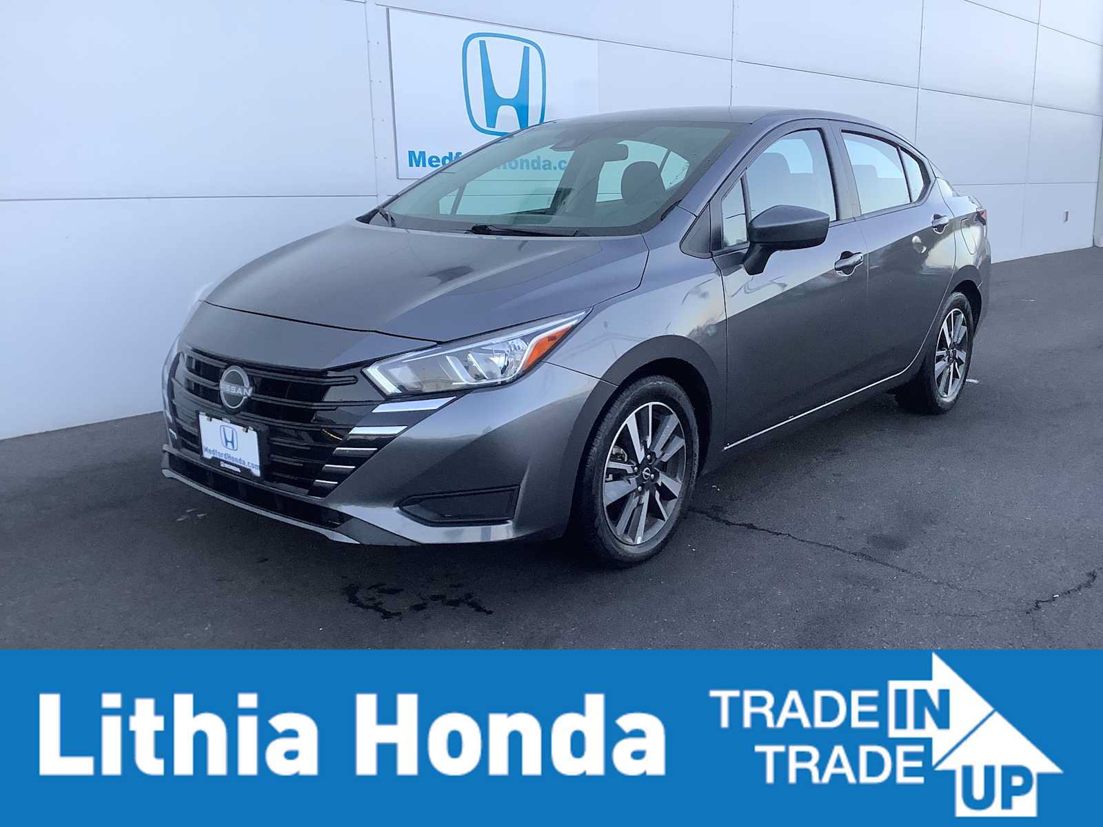 Used 2024 Nissan Versa SV FWD image 1