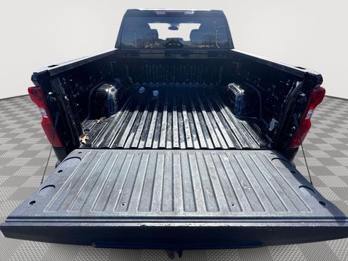 Used 2022 Chevrolet Silverado 1500 Custom Trail Boss AWD/4WD image 33