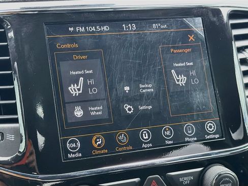 Used 2022 Jeep Grand Cherokee Limited w/ Technology Group AWD/4WD image 22