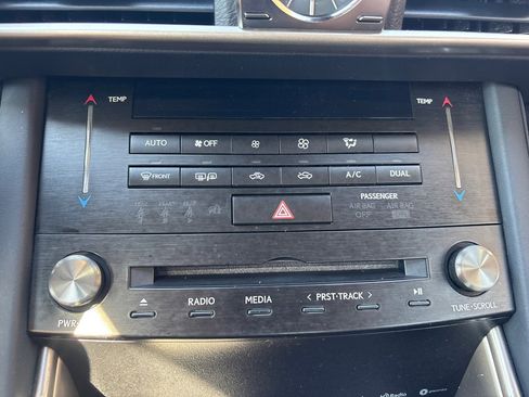 Used 2018 Lexus IS 300 IS 300 AWD image 21