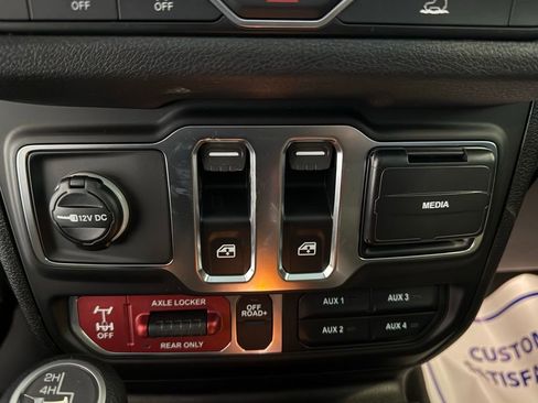 New 2026 Jeep Wrangler Sport AWD/4WD image 26